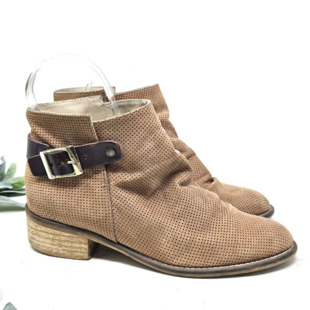 TOSCA BLU Perforated Booties Mesh Tawny‎ Brown Suede Women’s Shoe EU 37
